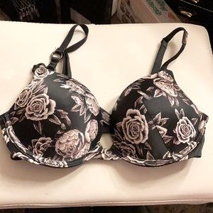 Victoria’s Secret “Very Sexy” Push Up Bra